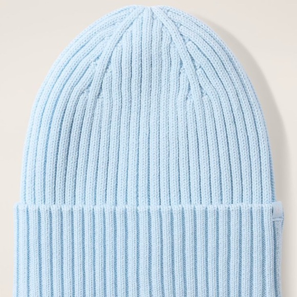 NEW Athleta Girl Chill Out Beanie Winter Hat Porcelain Blue NWT - Picture 1 of 2